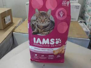 lot 161 image: IAMS Proactive Health 7 lb. Bag Cat...