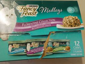 lot 166 image: Purina Fancy Feast 12 cans Cat Food...