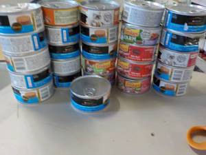 lot 172 image: 26 Cans Cat Food...