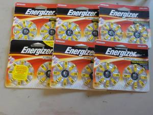 lot 210 image: 6 Energizer...