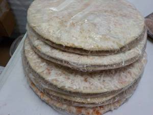 lot 231 image: 5 Frozen Cheese Pizzas...