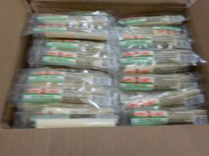 lot 232 image: 10.5 lb. Box Land o Lakes String Ch...