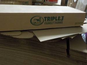 lot 268 image: 25 Self Closing Boxes 34 x 10 x 4 ...
