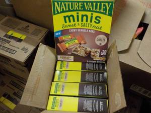 lot 279 image: 5 Boxes Nature Valley Minis...