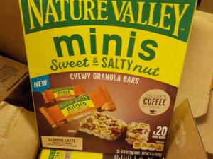 lot 281 image: 5 Boxes Nature Valley Minis...