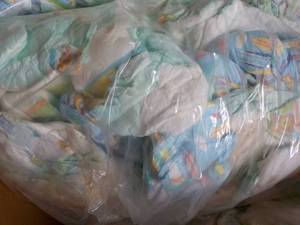 lot 316 image: Bag of 100 or so Newborn - 3 month ...