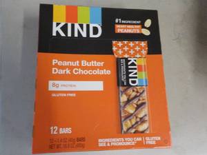 lot 343 image: 12 Bars KIND Peanut Butter Dark Cho...