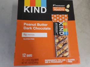 lot 344 image: 12 Bars KIND Peanut Butter Dark Cho...