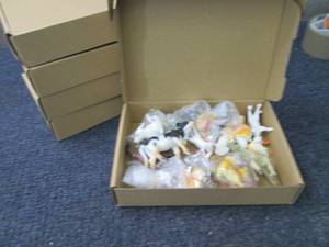 lot 60 image: 5- 20 pc Animal Party Favors...