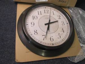 lot 100 image: La Crosse Technology 404-2635 14 R...