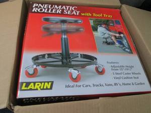 lot 132 image: Larin Pneumatic Roller Seat open bo...