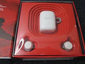 lot 136 image: Soundstream h2GO True Wireless Blue...
