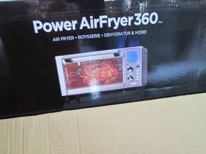 lot 144 image: Emeril Lagasse Power AirFryer 360 o...