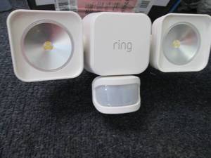 lot 152 image: Ring Battery-Powered Floodlight - W...