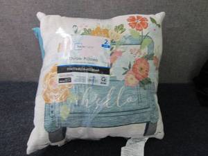 lot 165 image: 2 - NWT Mainstays 17x17 inch Throw ...