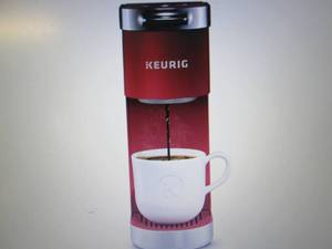 lot 266 image: Keurig K-Mini Plus Maker Single Ser...