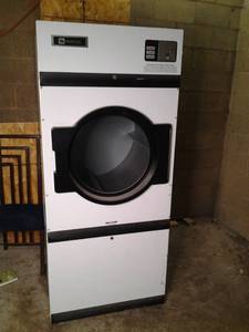 lot 308 image: Maytag Commercial Dryer Issue# 242...