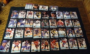 lot 42 image: 1991 Topps Stadium Club Hockey Card...