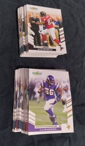 lot 10 image: 2007 Score & Select Football Cards ...