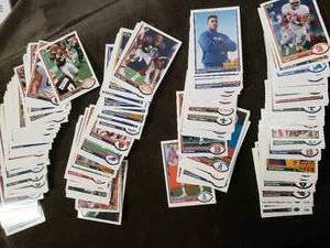lot 211 image: 1991 Upper Deck NFL Football Card V...