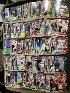 lot 229 image: 100s of 1994 Donruss MLB Baseball ...