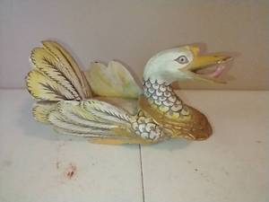 lot 173 image: Vintage Wooden Duck