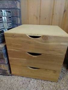 lot 266 image: 3-drawer Wood Unit