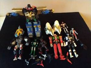 lot 272 image: Power Rangers Lot