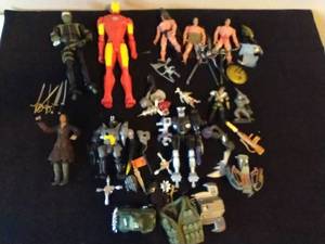 lot 278 image: Toy Figurines Lot