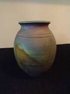 lot 279 image: Capshaw Metallic Pottery Vase