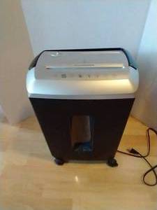 lot 283 image: Cross Cut Paper Shredder