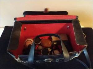 lot 338 image: Camera Bag With Several Accessories
