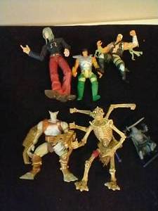 lot 348 image: Miscellaneous Toy Figurines Lot