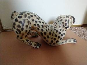 lot 366 image: Vintage Wooden Dog... Cat