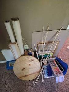lot 400 image: Pile of CraftArt Supplies