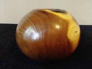 lot 415 image: Handmade Russian Olive Bowl