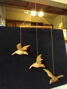 lot 419 image: Wooden Bird Mobile