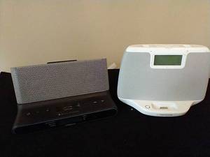 lot 422 image: 2 iPod Docking Stations