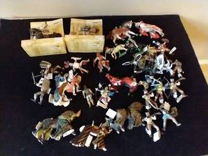 lot 450 image: Lot of SchleichPapo Toys
