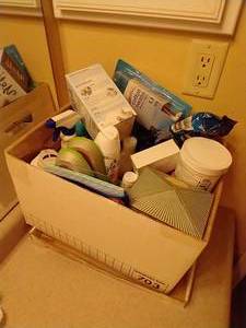 lot 468 image: Box of Toiletries