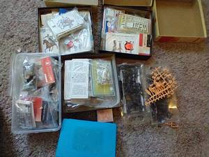 lot 470 image: Huge Military Model Lot