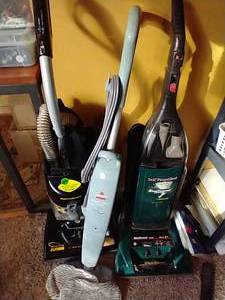 lot 484 image: 2 Vacuums & Steam Mop