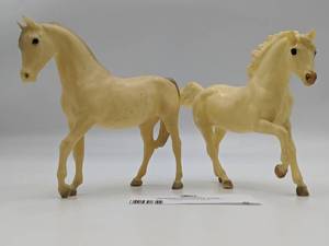 lot 100-BREYER-06 image: Vintage Breyer Palomino Arabian Stallion and Mare