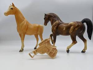 lot 100-BREYER-11 image: 2 Vintage Breyer Horses and Accesory-Golden Chestnut Arabian Mare with Saddle  & Arabian Stallion Horse(s) Replica