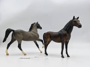 lot 100-BREYER-14 image: 2 Vintage Breyer Horses- American blue roan horse & Thoroughbred Mare