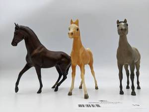 lot 100-BREYER-19 image: Vintage Arabian Mare Grey &  Arabian Colt Foal And A Thoroughbred Mare