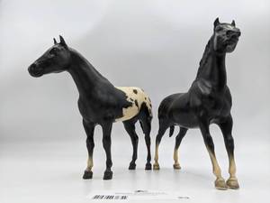 lot 100-BREYER-23 image: Vintage Breyer Paint horse & Liver Chestnut Arabian Stallion
