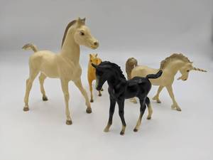 lot 100-BREYER-24 image: Vintage Breyer Arabian, Mare, Arabian Foal, Unicorn, Black Foal