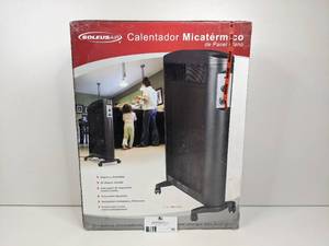 lot 10 image: Soleus Air Portable Air Conditioner NEW IN BOX