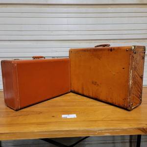 lot 18 image: Rare Vintage 1940s Leather Dress Duo Steamer Trunk and Aero Pak Deluxe Modern Luggage Suitcase.